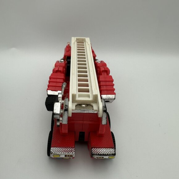 Vintage Transformers G2 Inferno Autobot 1992 Hasbro Action Figure Fire Truck - Picture 3 of 8